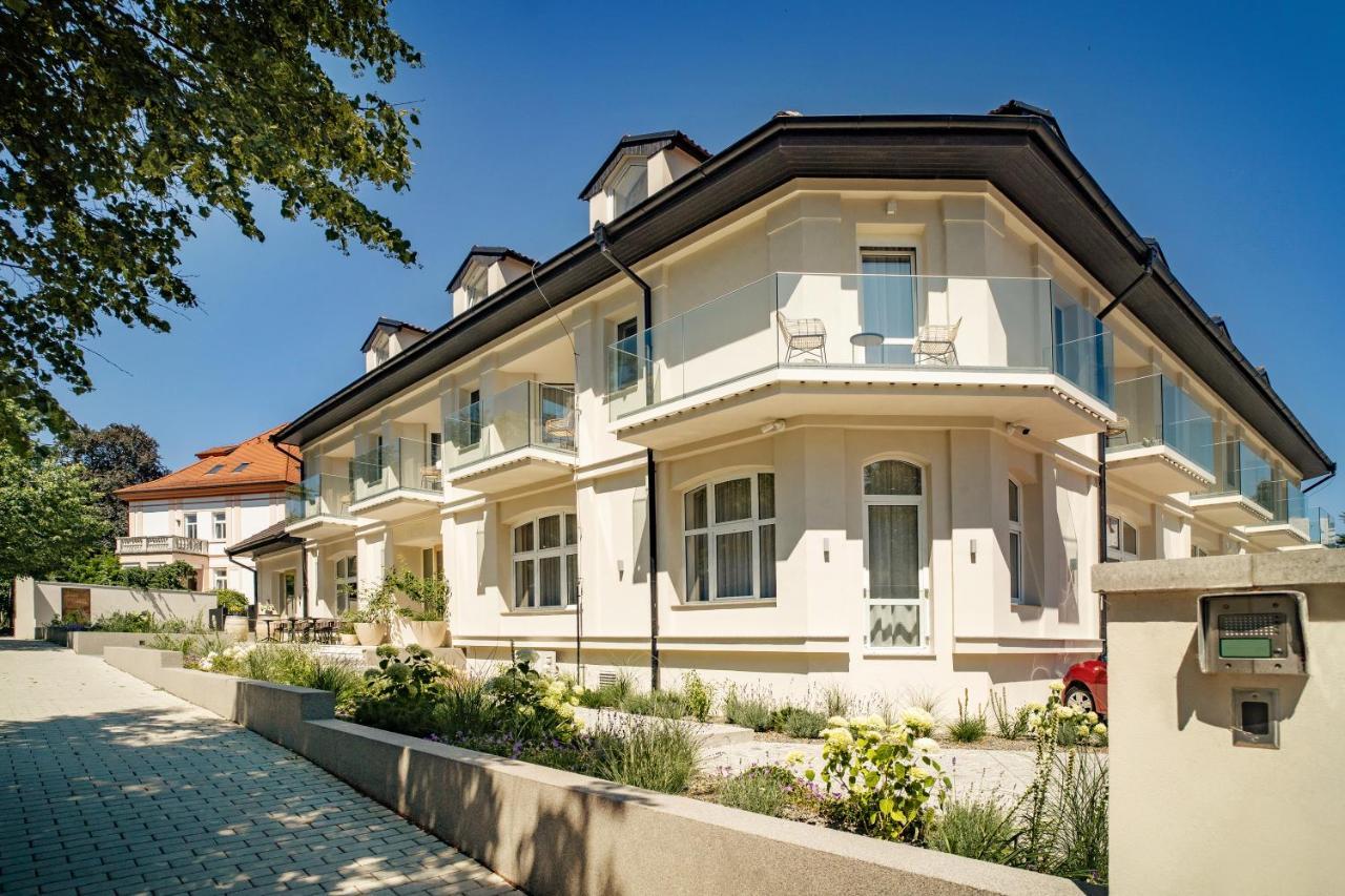 Hotel U Kaplicky Písek Eksteriør bilde