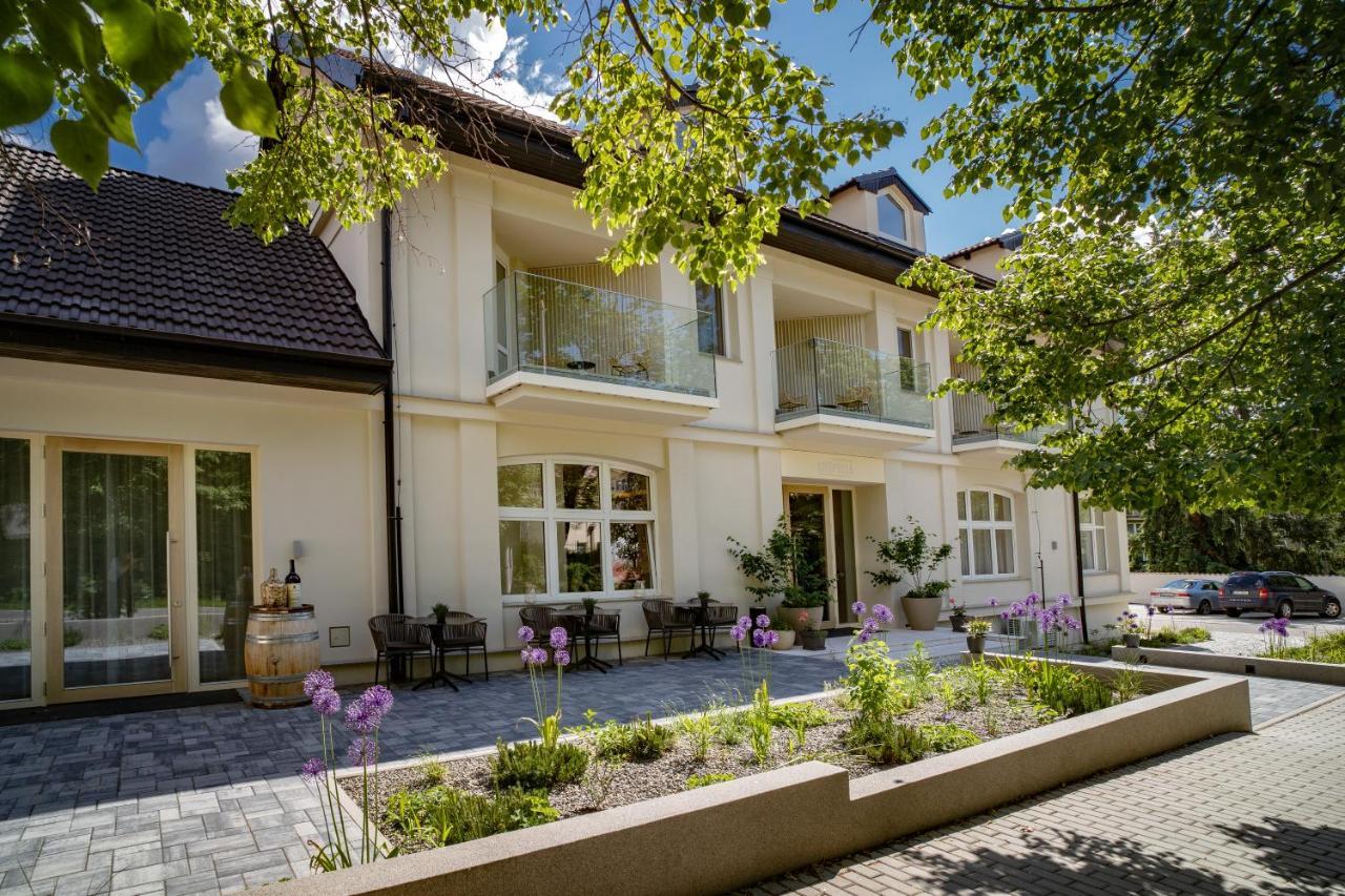 Hotel U Kaplicky Písek Eksteriør bilde